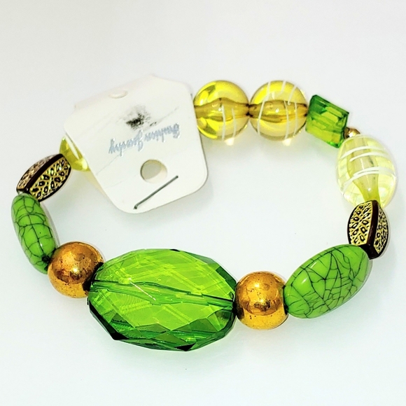 247B069 Hand-made Greens and Golds Bracelet - Picture 4 of 8